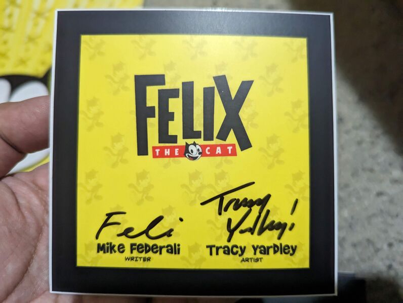 File:Signature MikeFederali&TracyYardley.jpg